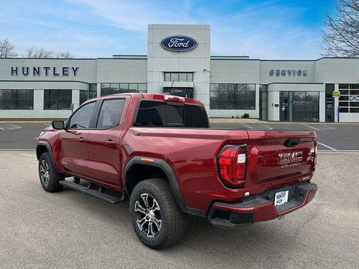 2024 GMC Canyon AT4
