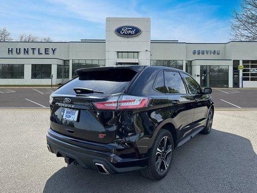 2022 Ford Edge ST