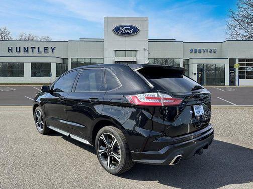 2022 Ford Edge ST