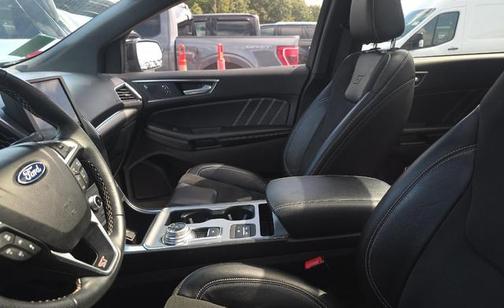 2022 Ford Edge ST