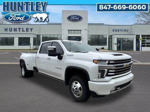 Iridescent Pearl Tricoat 2022 Chevrolet Silverado 3500 High Country