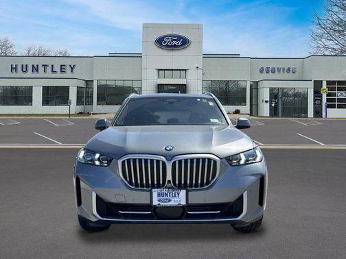 Gray Metallic 2024 BMW X5 xDrive40i