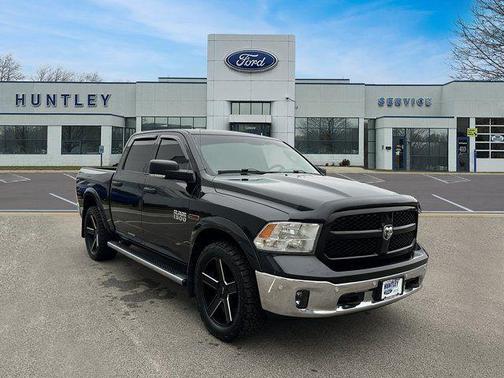 2016 RAM 1500 SLT