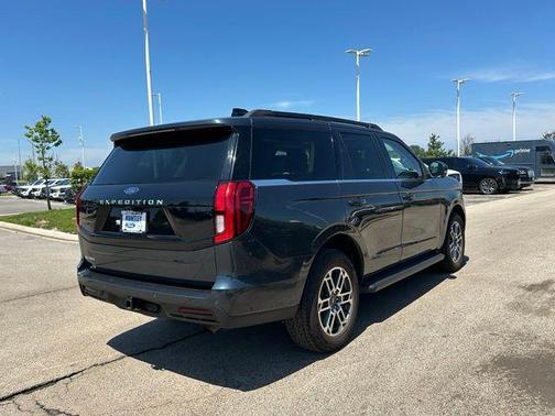 Blue Metallic 2025 Ford Expedition Active