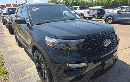 Agate Black Metallic 2023 Ford Explorer ST