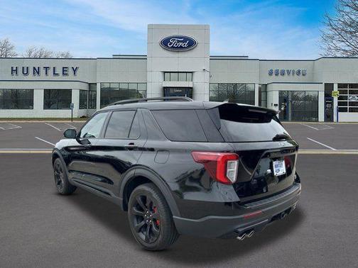 Agate Black Metallic 2023 Ford Explorer ST