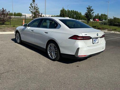 White Metallic 2024 BMW 530 xDrive
