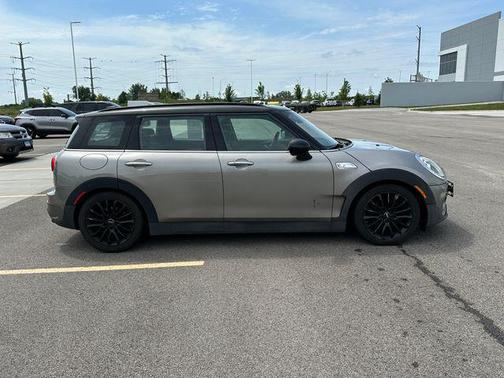 2017 MINI Clubman Cooper S
