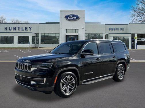 Diamond Black Crystal Pearlcoat 2022 Jeep Wagoneer Series III 4x4