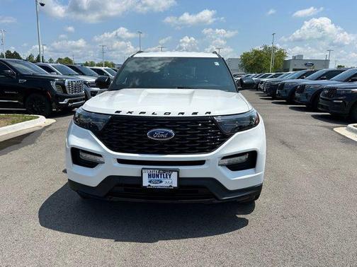 2022 Ford Explorer ST-Line