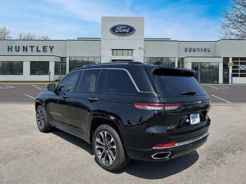 2022 Jeep Grand Cherokee Overland