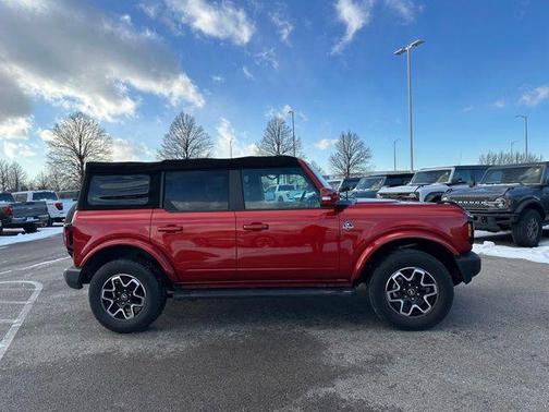 2022 Ford Bronco Outer Banks