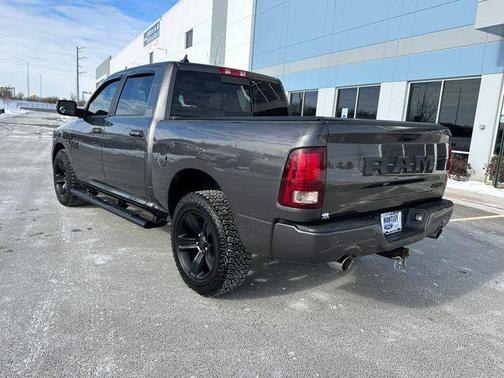 2017 RAM 1500 Night Crew Cab 4x4 5'7' Box