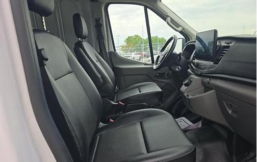 Oxford White 2022 Ford E-Transit T-350 Medium Roof