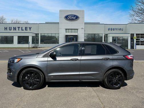 Carbonized Gray Metallic 2024 Ford Edge ST Line
