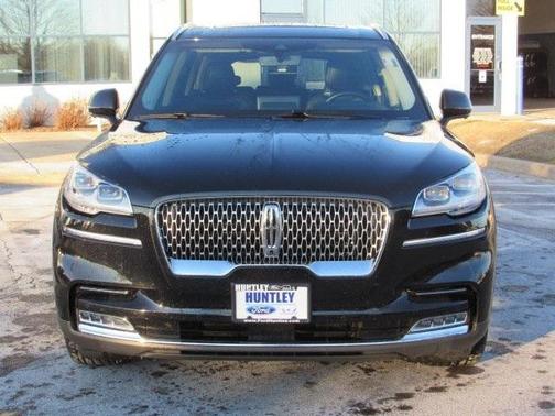 Photo 3 of 33 of 2020 Lincoln Aviator Reserve AWD