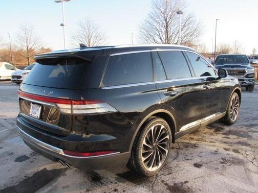 Photo 5 of 33 of 2020 Lincoln Aviator Reserve AWD