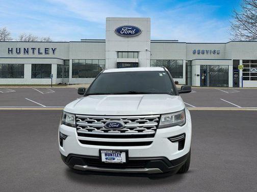 Oxford White 2019 Ford Explorer XLT