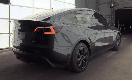 2024 Tesla Model Y Long Range Dual Motor All-Wheel Drive