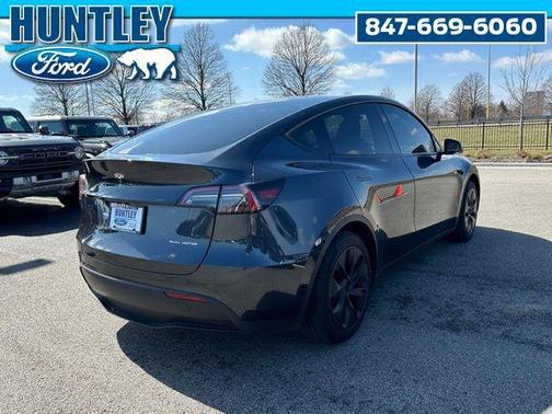 2024 Tesla Model Y Long Range Dual Motor All-Wheel Drive