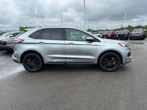 2022 Ford Edge ST Line