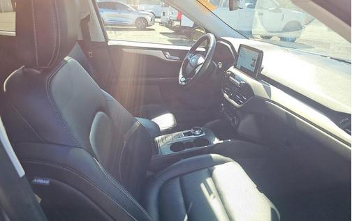 Iconic Silver Metallic 2022 Ford Escape SEL