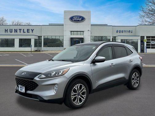 Iconic Silver Metallic 2022 Ford Escape SEL