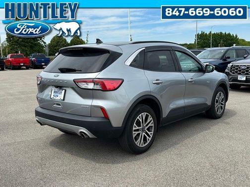 Iconic Silver Metallic 2022 Ford Escape SEL