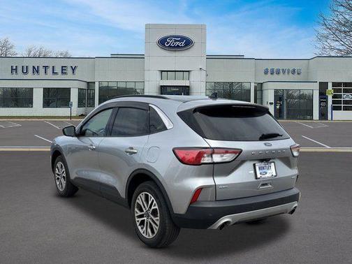Iconic Silver Metallic 2022 Ford Escape SEL