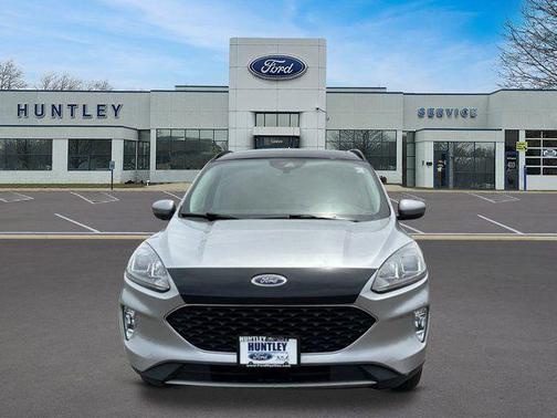 Iconic Silver Metallic 2022 Ford Escape SEL