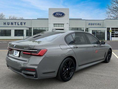 2020 BMW 740 xDrive