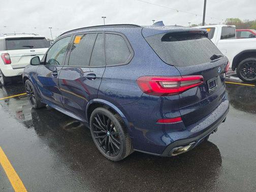 Phytonic Blue Metallic 2023 BMW X5 xDrive40i