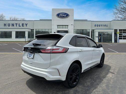 2022 Ford Edge ST Line