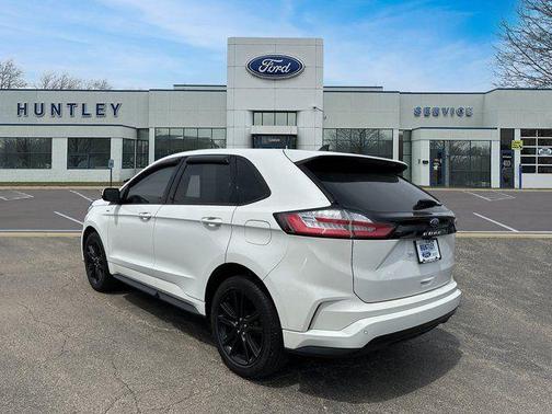 2022 Ford Edge ST Line