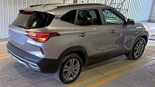 2023 Kia Seltos S