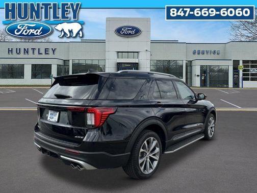 Black Metallic 2025 Ford Explorer Platinum