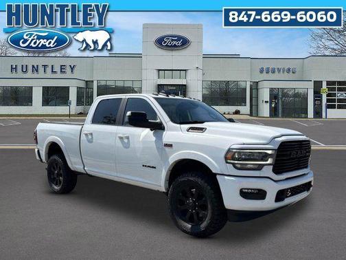 Bright White Clearcoat 2022 RAM 2500 Laramie Crew Cab 4x4 6'4' Box