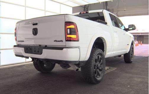 Bright White Clearcoat 2022 RAM 2500 Laramie Crew Cab 4x4 6'4' Box