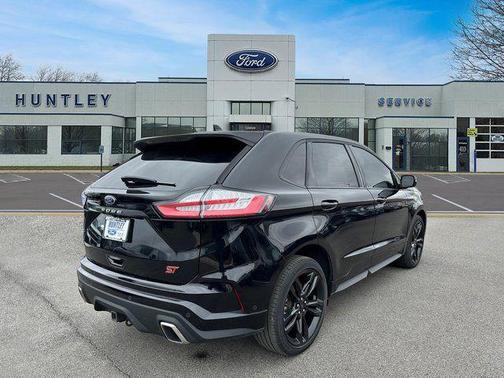 2022 Ford Edge ST