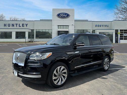 Infinite Black Metallic Clearcoat 2022 Lincoln Navigator Reserve