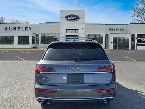 2022 Audi Q5 45 S line Premium Plus