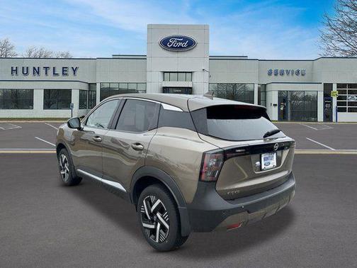 Canyon Bronze Metallic 2025 Nissan Kicks SV