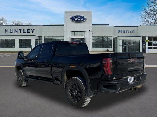 2024 GMC Sierra 2500 AT4