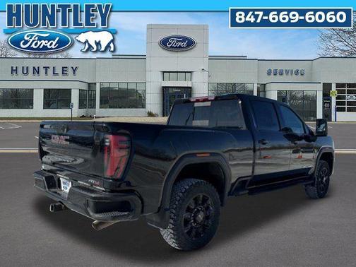 2024 GMC Sierra 2500 AT4