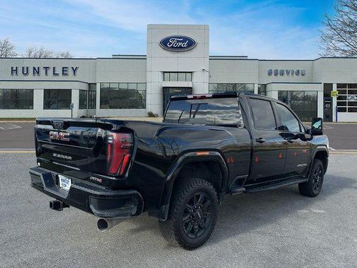 2024 GMC Sierra 2500 AT4