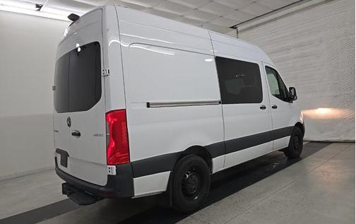 White 2024 Mercedes-Benz Sprinter 2500 Crew 144 WB