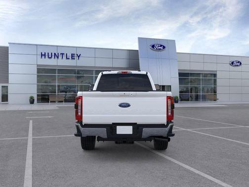 Star White Metallic Tri-Coat 2026 Ford F-350 Lariat