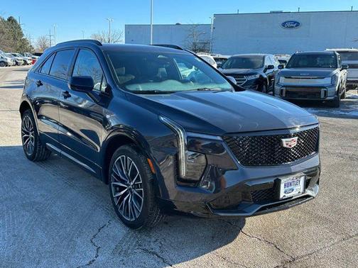 2024 Cadillac XT4 Sport