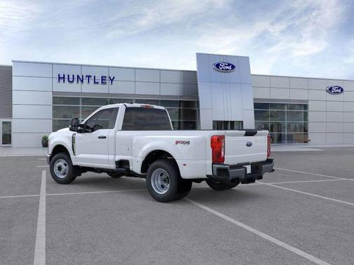 2026 Ford F-350 XLT