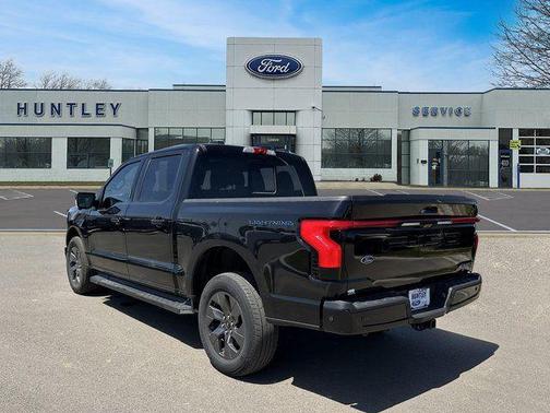 2022 Ford F-150 Lightning LARIAT